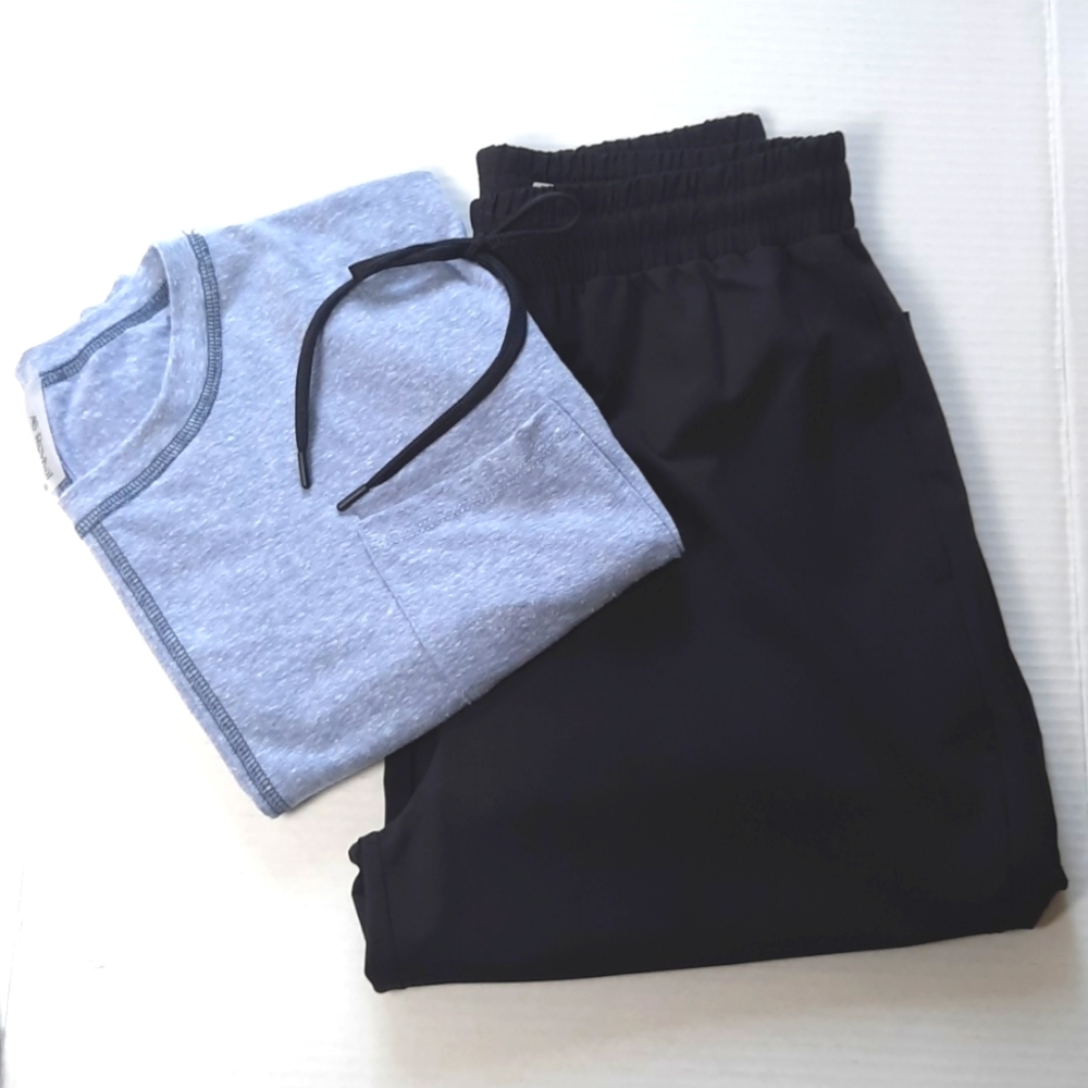 Altar'd State, 2 piece Revival Jogger & Crop Top.  Size Medium.